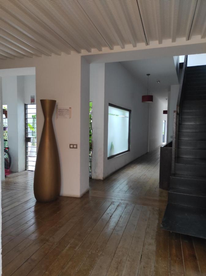 Habitacion Y Bano En Planta Independiente En Centro De Sevilla المظهر الخارجي الصورة