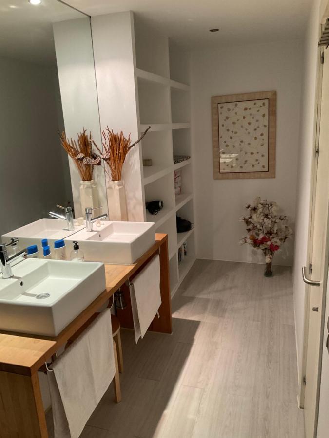 Habitacion Y Bano En Planta Independiente En Centro De Sevilla المظهر الخارجي الصورة